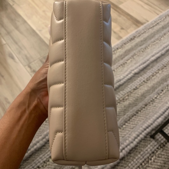 100% authentic YSL toy lou lou Handbag - Picture 7 of 11